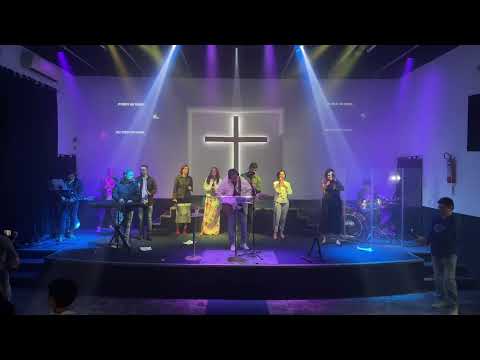 Noite de Domingo, 11/09/2022 em Jardim da Luz – Rua do Petróleo 20 – CG – Rio de Janeiro – RJ.