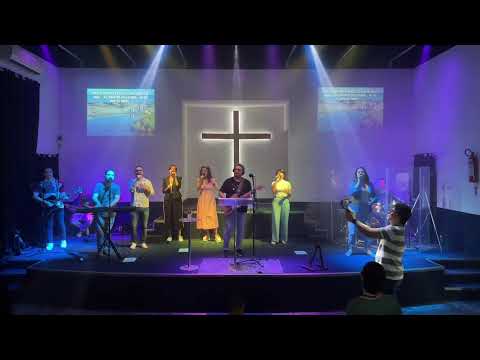Noite de Domingo, 16/10/2022 em Jardim da Luz – Rua do Petróleo 20 – CG – Rio de Janeiro – RJ.