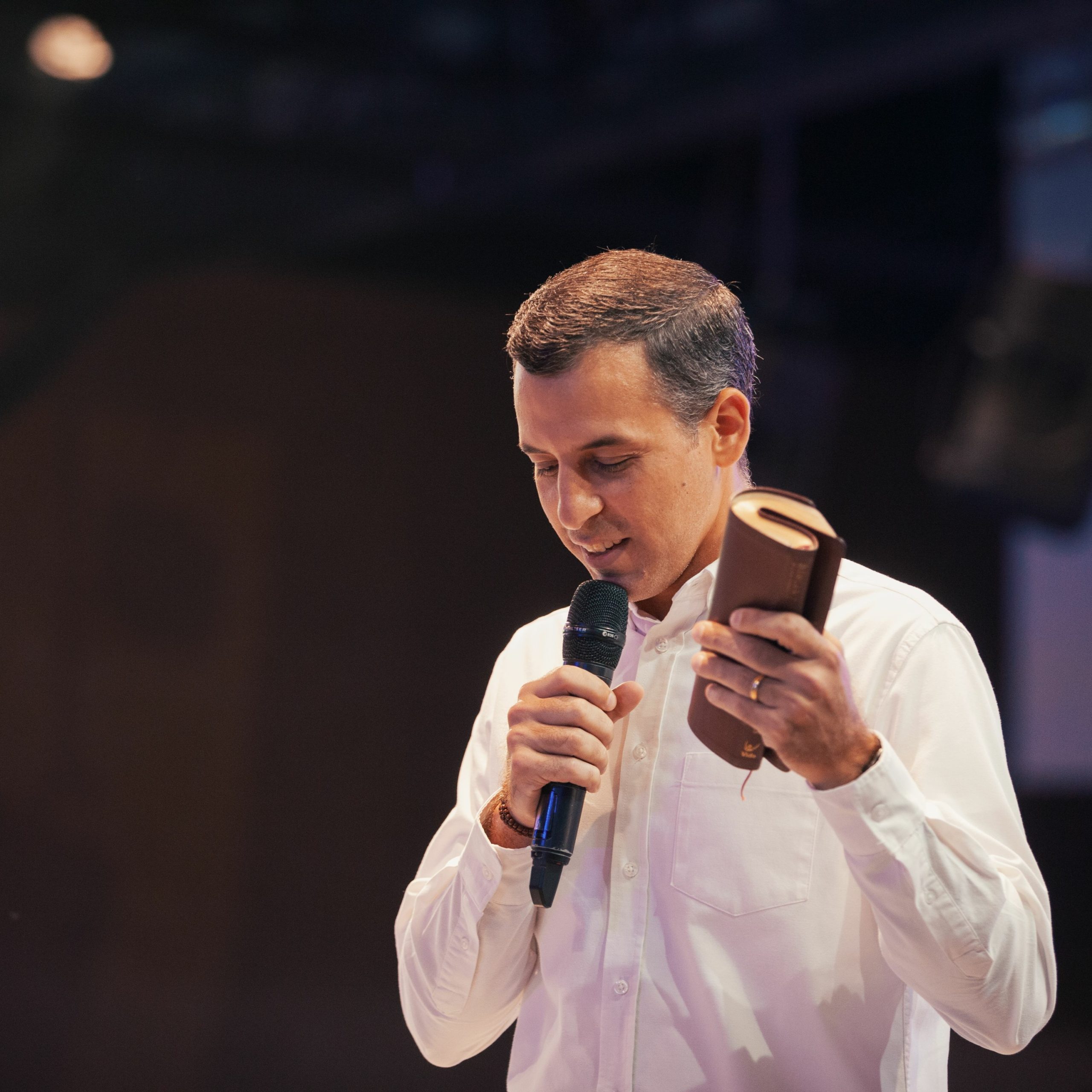 O Deus que nos chama para o novo | André Saldiba