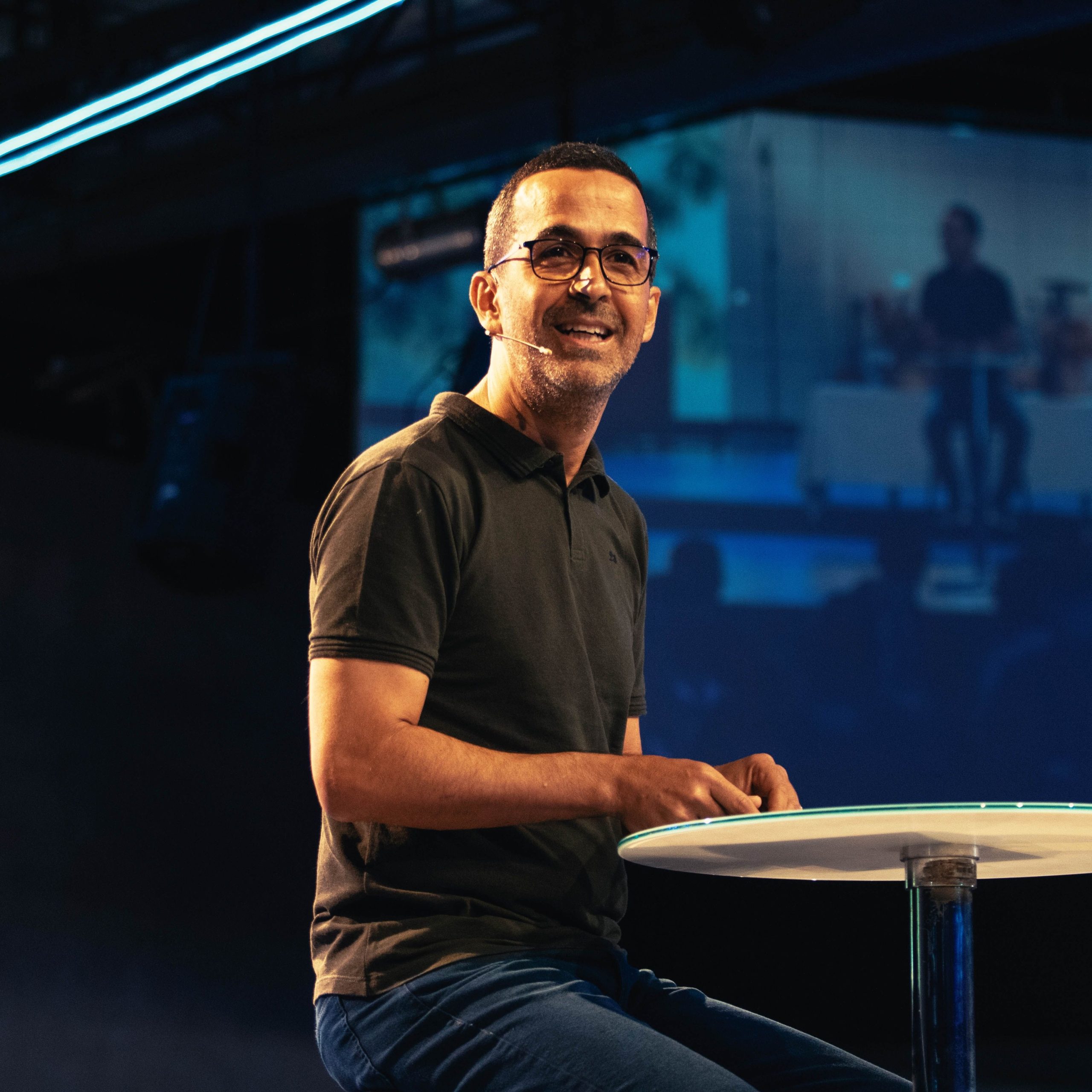 O que Deus vê quando vê você? | Cláudio Manhães