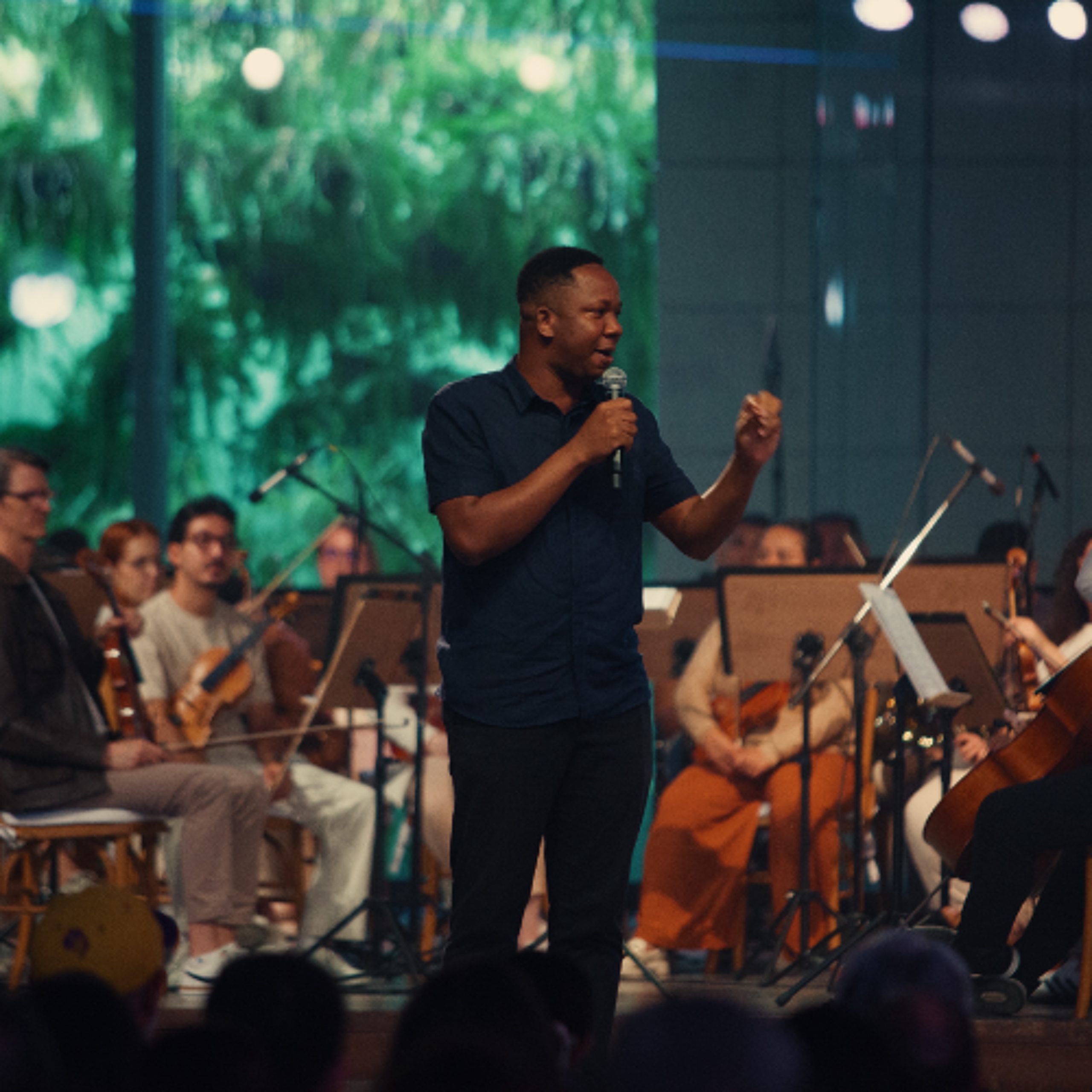 Adoração que Transborda: Quando o Culto Invade a Cidade | José Malua