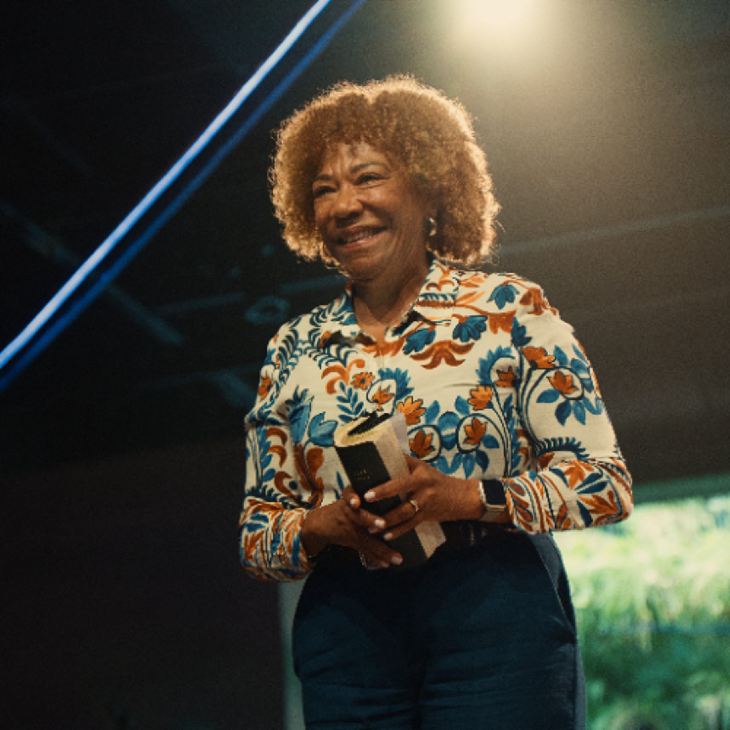 Jesus – Expressão Divina de Proteção, Direção e Presença | Roseni Welmerink